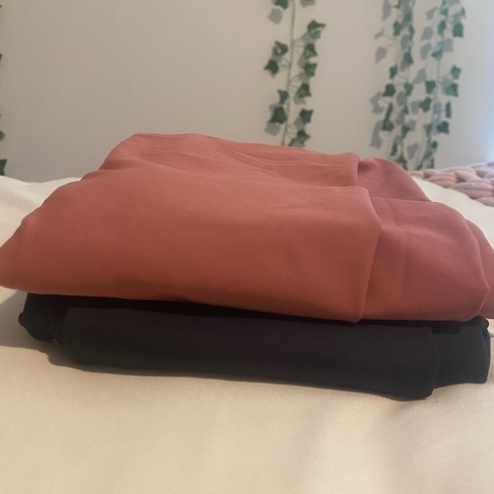 Leggings (Old Navy, ARIAT) size small